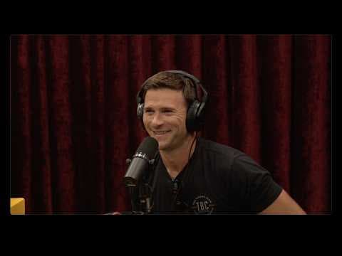 Joe Rogan Experience #2519 - Scott Eastwood